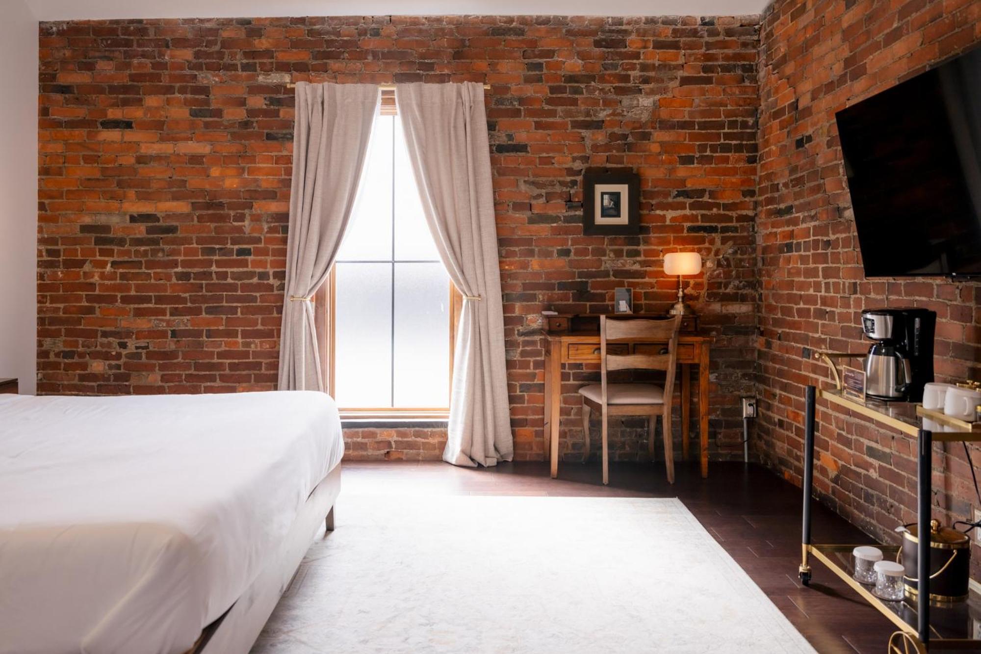 The Chandler Hotel マディソン エクステリア 写真